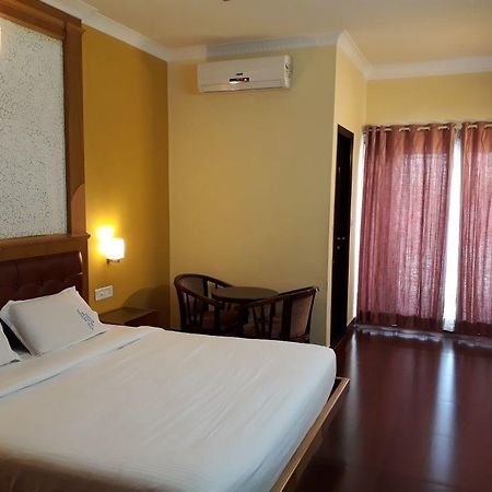 Akshaya Palace Inn Mysore Bagian luar foto