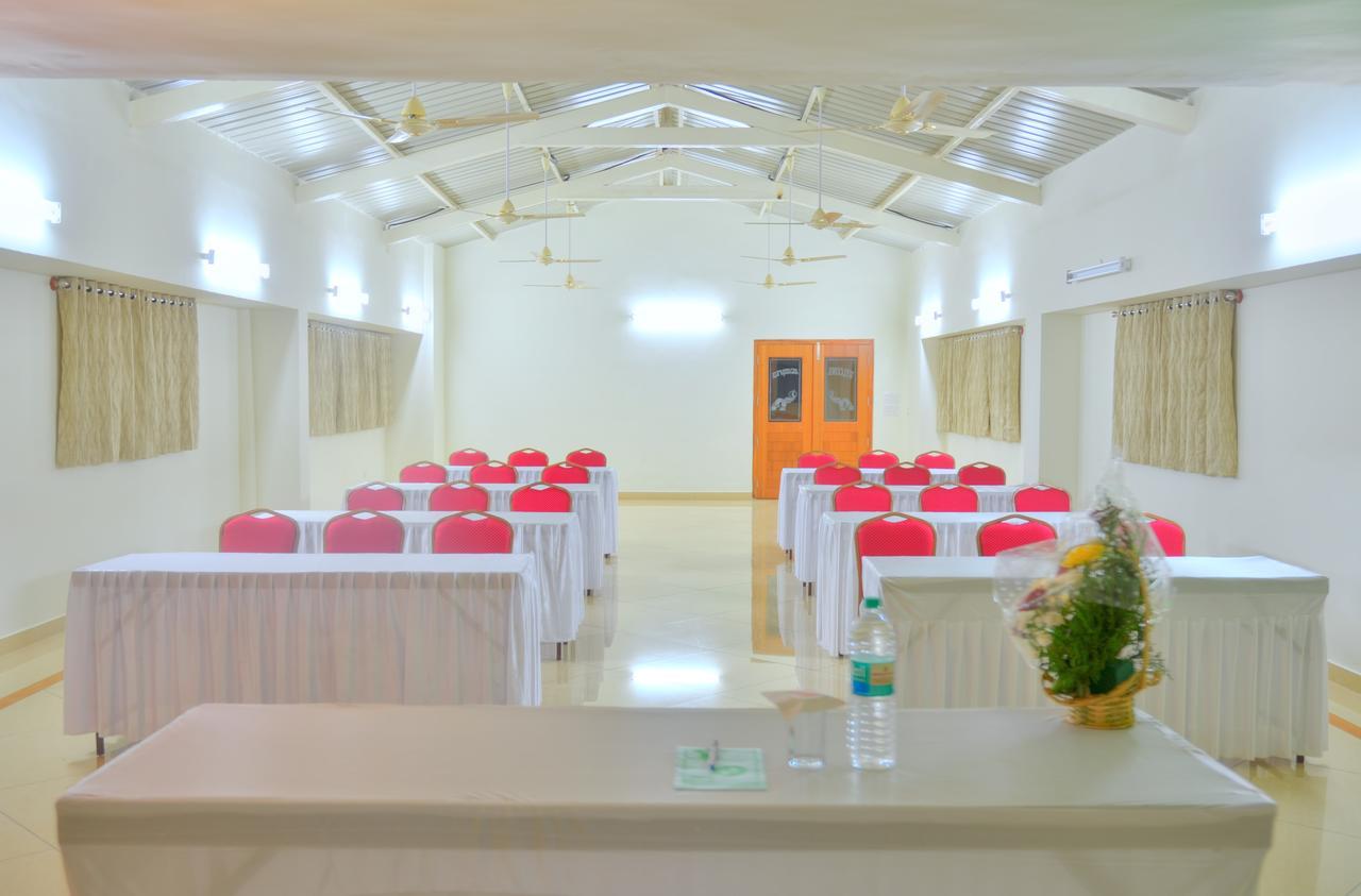 Akshaya Palace Inn Mysore Bagian luar foto